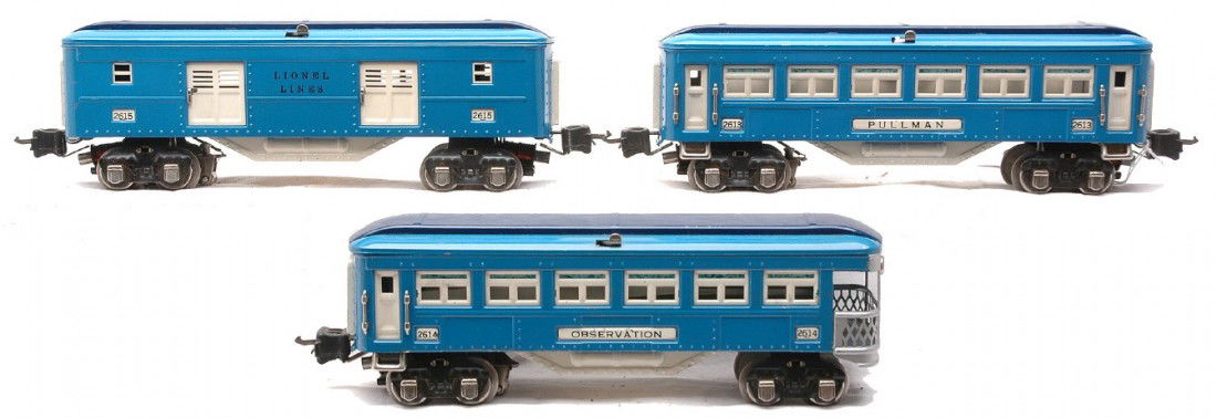 Lionel Blue Comet Pass Cars 2615 2613 2614: Lionel prewar O gauge Blue Comet passenger cars with white inserts and nickel journals including; 2615 baggage, 2613 Pullman and a 2614 observation. The colors on the passenger cars are bright and cle