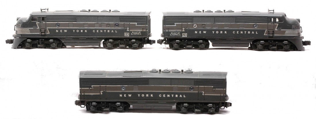 Lionel 2344 NYC F3 AA Diesel 2344C B Units: Lionel postwar 2344 New York Central F3 AA diesel units and a 2344C New York Central F3 B unit with screen roof vents. The units are C7-8.