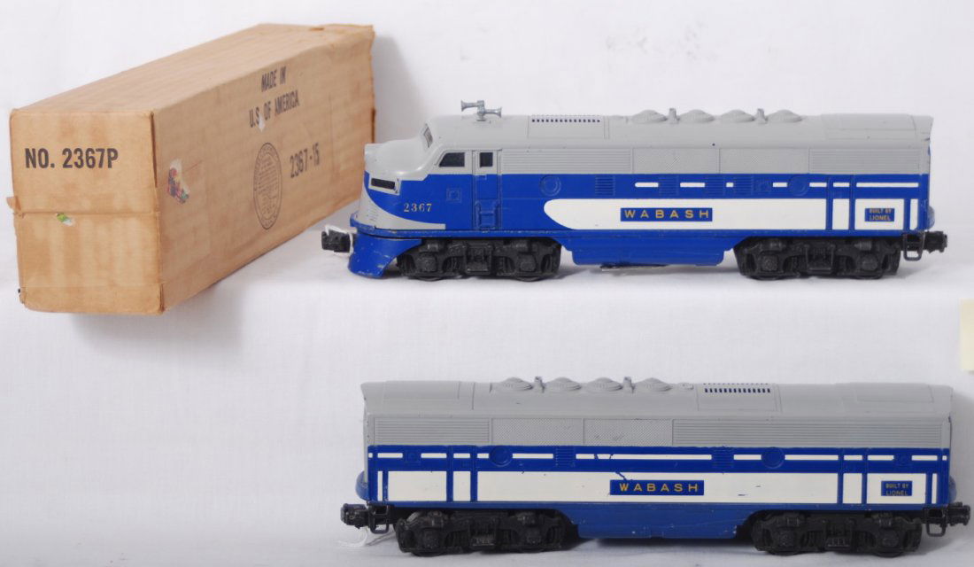 Lionel 2367 Wabash F3 diesel A-B units, great chas: Postwar Lionel O gauge 2367P and 2367C Wabash Railroad EMD F3 diesel A-B units. Powered unit has hairline in rear lower corner of shell and tiny nicks to upper corners. Trains are typical nice C6, but