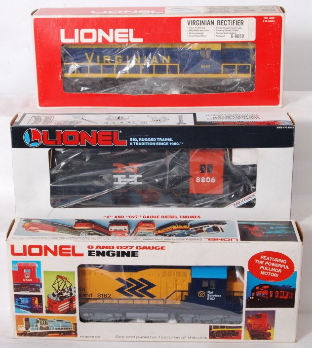 3 Lionel locos 8659, 18806, 8162: Lionel modern O gauge locomotives in OBs. Includes 8659 Virginian rectifier, 18806 New Haven SD-18 and 8162 Ontario Northland SD-18. C8, OBs have light wear.