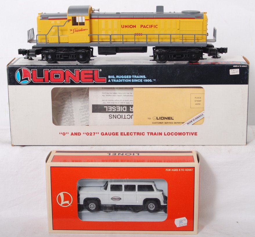 Lionel Union Pacific RS-3 and NYC crew car: Lionel modern O gauge 18805 Union Pacific RS-3, C7 with some paint flaking from the front of cab and 18430 NYC motorized crew car C8.