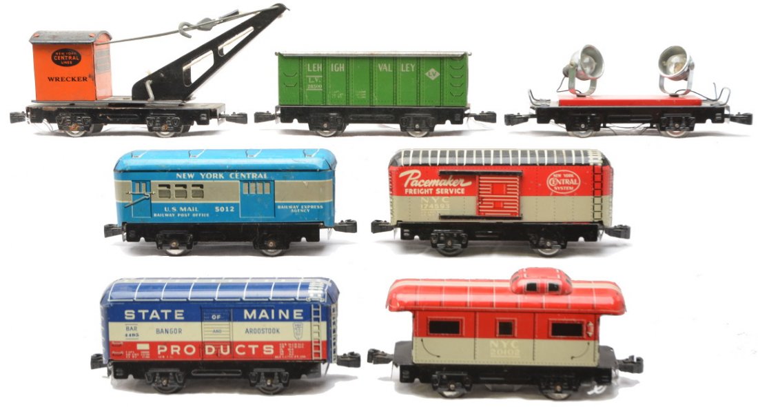 Marx Litho 4-Wheel Freight Cars 5012 NYC Mail Car: Marx lithographed four wheel freight cars with knuckle couplers including; 174593 New York Central Pacemaker boxcar, 4495 State of Maine boxcar, 559 floodlight car, 28500 Lehigh Valley high-sided gond