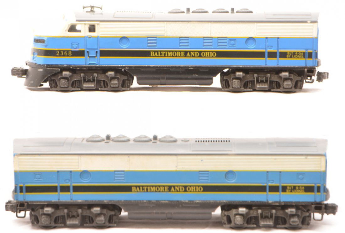 Lionel Postwar 2368 B&O F3 AB Diesel Units: Lionel postwar 2368 Baltimore & Ohio F3 AB diesel units, C6.