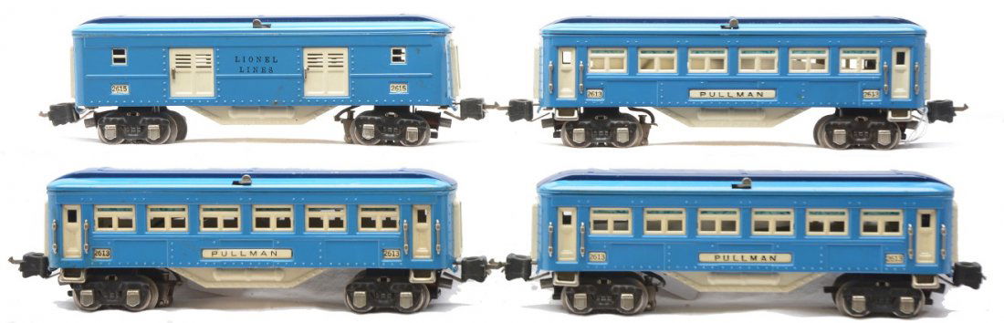 Lionel Blue Comet Passenger Cars 2615 3-2613: Lionel prewar O gauge Blue Comet passenger cars with nickel trim and journals; 2615 baggage and three 2613 Pullmans. Two of the Pullmans are C7 and the other Pullman and baggage are C6-7.