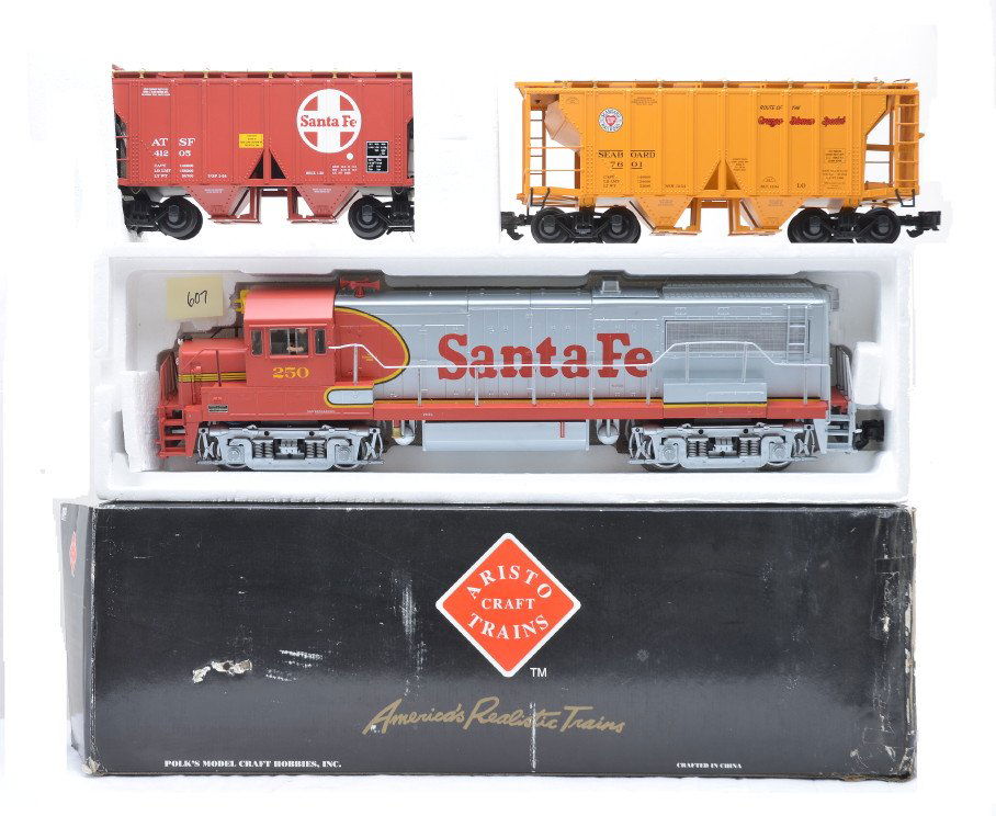 Aristo-Craft ART-21100 ATSF Diesel 41205 7601: Aristo-Craft G scale ART-22110 ATSF Diesel loco GE U25-B in OB that has water damage, C9. Also included are two Aristo-Craft freight cars; ATSF Santa Fe covered hopper numbered 41205 and a Seaboard co