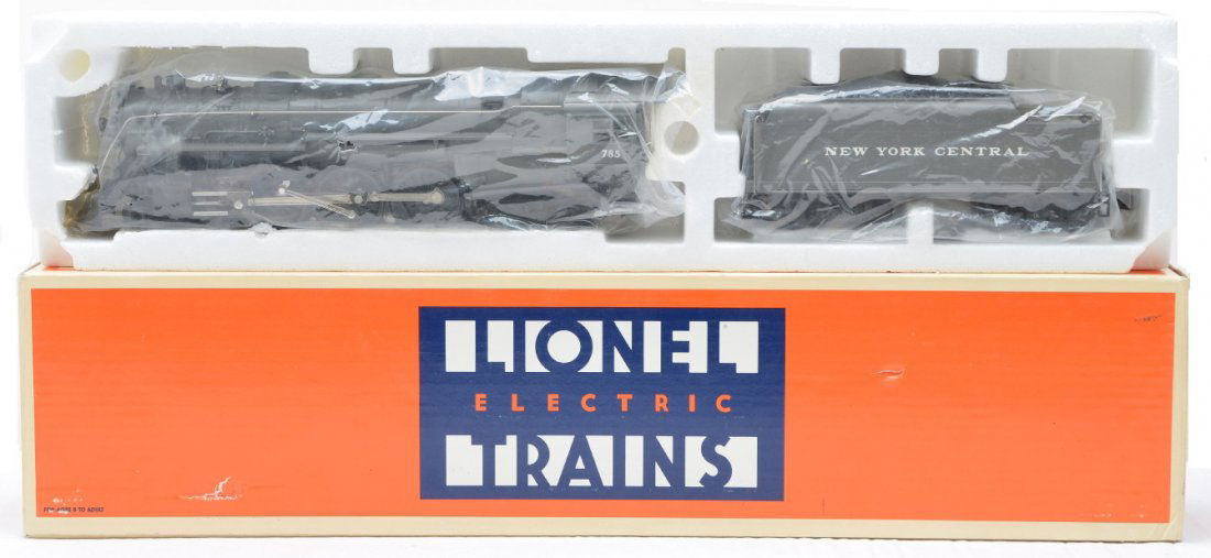 Lionel 18002 Gray NYC Hudson Tender OB: Lionel 18002 gray New York Central 4-6-4 Hudson loco on a 783 chassis and tender in OB. The loco has very light run time, C8-9. The Styrofoam insert is broken.