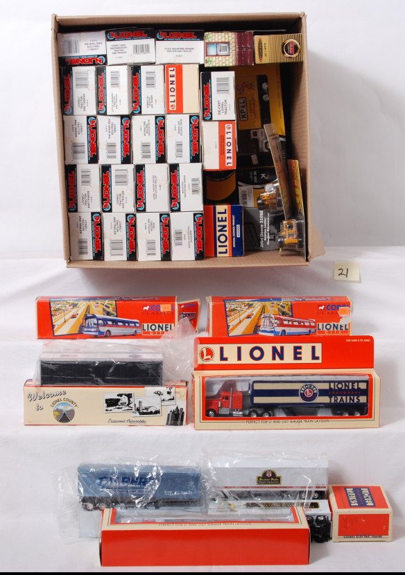 35 Lionel semi trucks and trailers: Lionel modern O gauge tractor trailers. Includes 12725 Lionel, 12739 Lionel tanker, three 12777 Chevron tankers, two Conrail semi, 12779 Lionel grain, two 12794 Lionel tractors, 12807 Little Caesars, 
