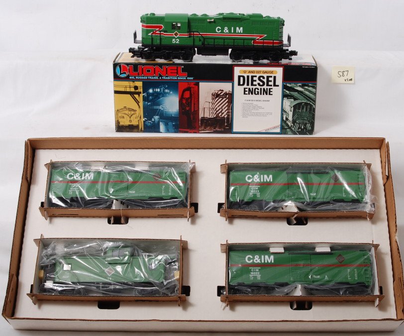 Lionel C and IM 18823 SD-9 18556 freight cars: Lionel modern O gauge 18823 Chicago and Illinois Midland SD-9 diesel and Sears 18556 Chicago and Illinois Midland caboose and freight car set in OBs. The diesel and cars are all C8 with run time.