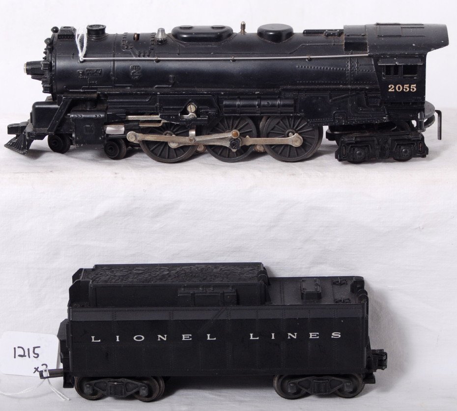 Lionel 2055 steam loco with 6026W whistle tender: Postwar Lionel O gauge 2055 steam locomotive with 6026W whistle tender, C6.