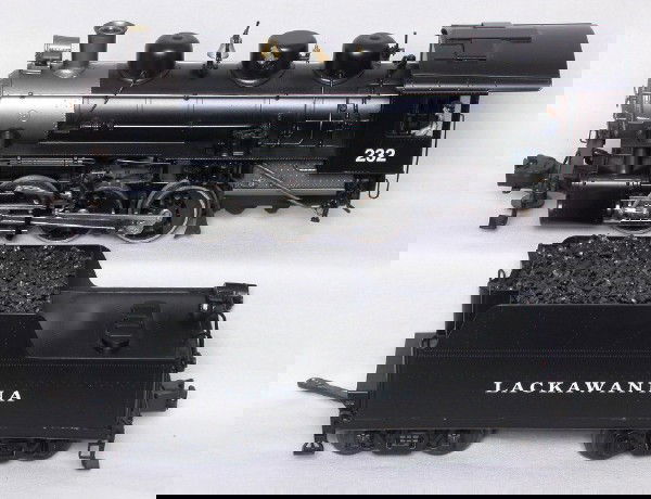 Weaver 3-rail Lackawanna USRA 0-6-0 232: Weaver 3-rail Lackawanna USRA 0-6-0 232 and tender, has some light paint chips along bottom edge of tender, easy touchup, low mileage C8+. Designed for O31 track, DC motor, equipped with lights but I