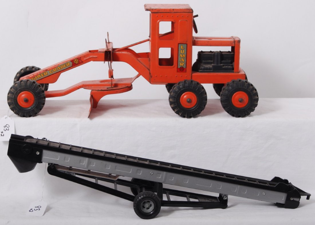 Marx pressed steel Power Grader, Ertyl: Postwar Marx pressed steel Power Grader sand toy and a Modern era Ertyl grain or sand elevator. Please view the photos of the items in this lot, the items are sold as is shown with no returns.