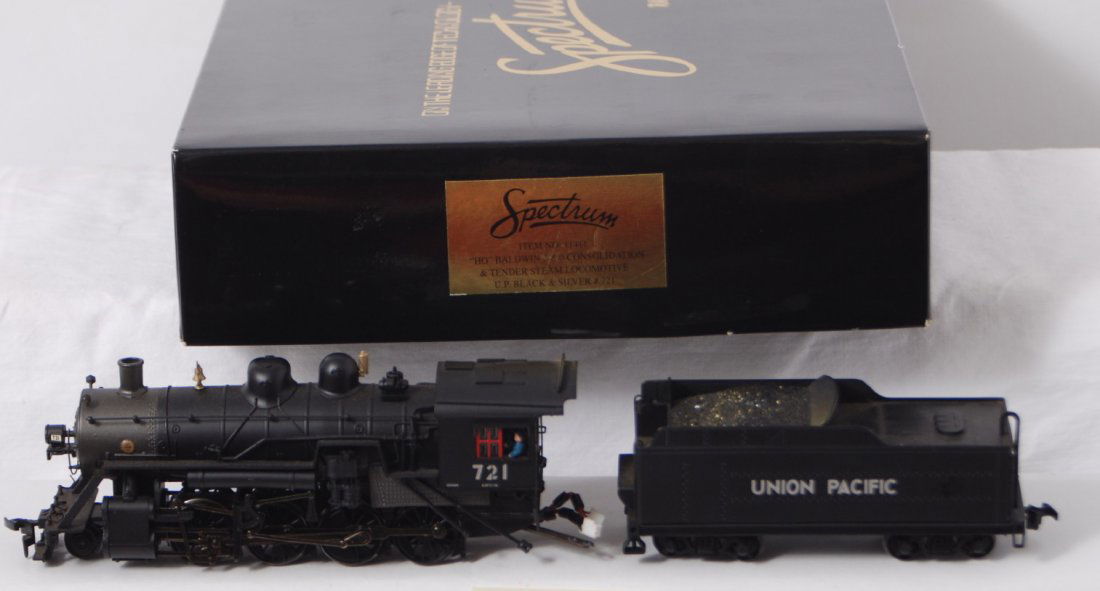 Spectrum Union Pacific 2-8-0 steam locomotive: Bachmann Spectrum modern HO Union Pacific 2-8-0 steam locomotive in OB. Catalog number 11411. Loco is C8 with run time.