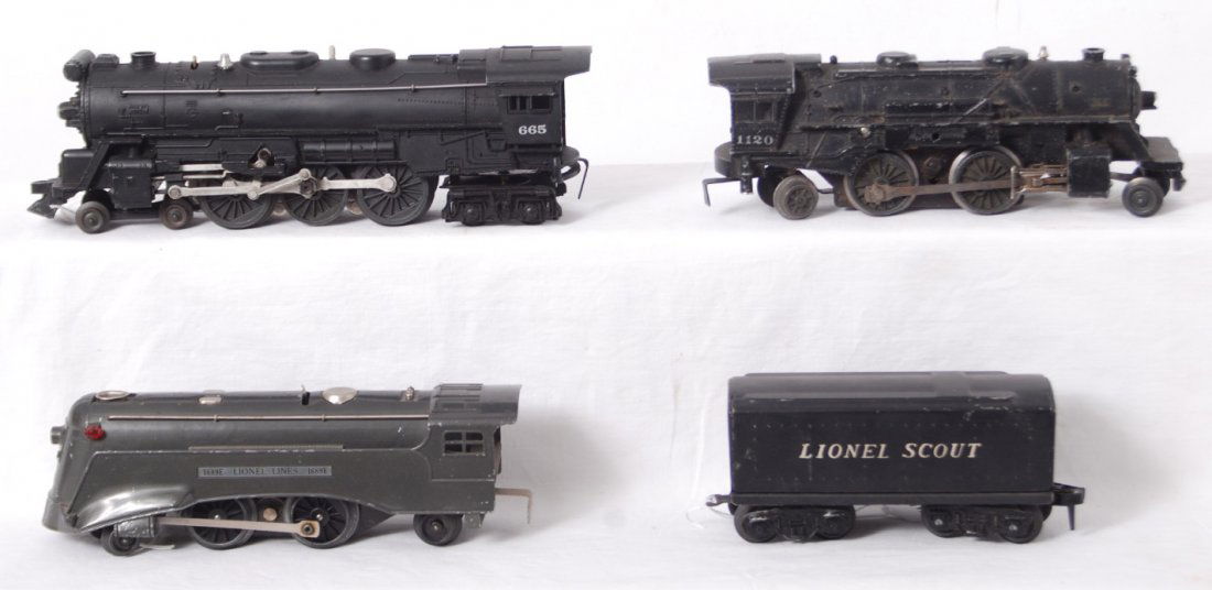 Lionel steam locomotives and tender: Postwar and prewar Lionel O gauge steam locomotives and tender, C5-6. 1120, 1689E, 665 locos, and an unnumbered tender.