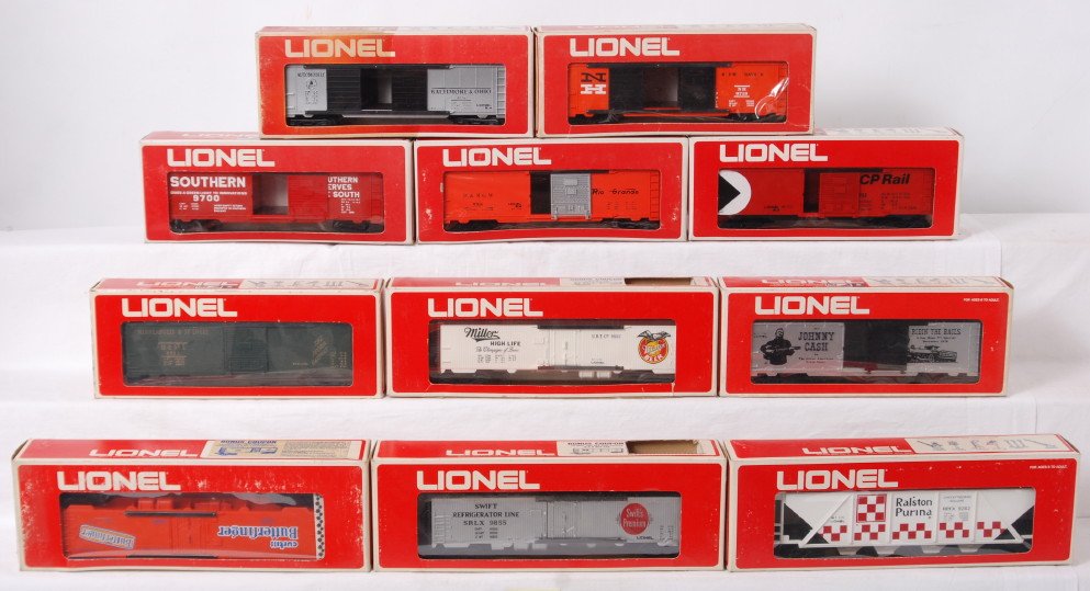Lionel 9780, 9262, 9719, 9703, 9702, 9855, 9852, m: Modern era Lionel O gauge 9780 Johnny Cash boxcar, 9262 Ralston Purina hopper, 9719 New Haven boxcar, 9703 CP Rail boxcar, 9702 Soo boxcar, 9855 SwiftÕs & Co. reefer, 9852 Miller reefer, 9858 Butterf