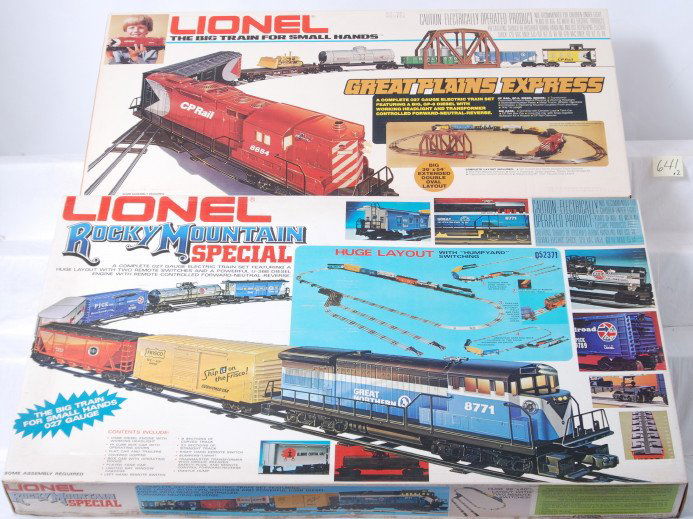 Lionel 1765 and 1866 freight sets in factory seale: Modern era Lionel O gauge 1765 Rocky Mountain Special and 1866 Great Plains Express, train sets in factory sealed original boxes, assumed C10. Boxes show little wear.