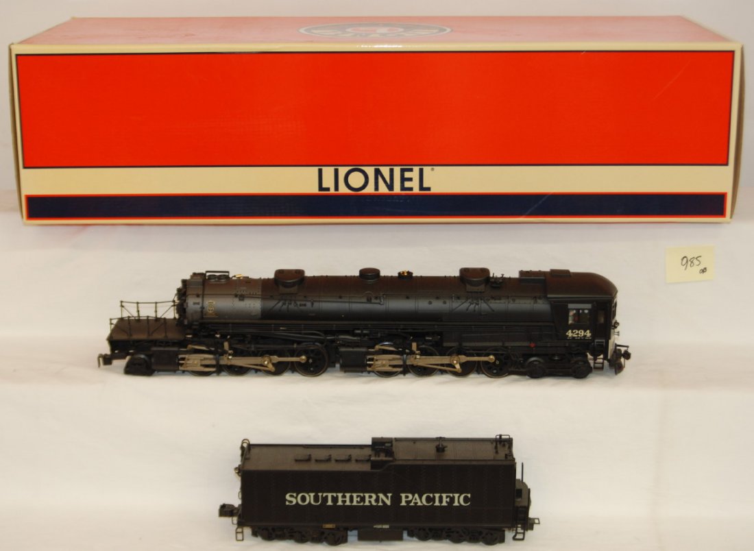 Lionel Southern Pacific 38071 cab forward: Lionel modern O gauge 38071 Southern Pacific cab forward steam locomotive in OB. Loco features TMCC, Railsounds, Electrocoupler, fan driven smoke unit and much more. Loco is C8 with run time.
