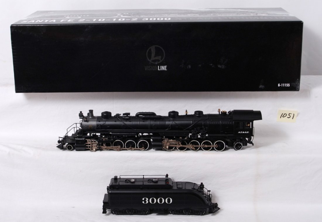 Lionel Vision line Santa Fe 2-10-10-2: Lionel modern O gauge Vision Line 11155 2-10-10-2 in OB. Loco features TMCC, Legacy Railsounds, fan driven smoke, whistle smoke, and so much more. Loco is C8 with run time. Loco was on test track brie