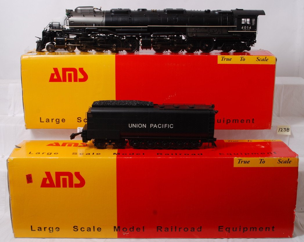 AMS AM98-110S 1:32 scale w/sound, U.P. Big Boy: Modern era Accucraft American Mainline Series AM98-110S Union Pacific Big Boy 4-8-8-4 #4014 with sound 1:32 scale, electric. Train looks C8-9 with very light run time. Pilot is ever so slightly bent d