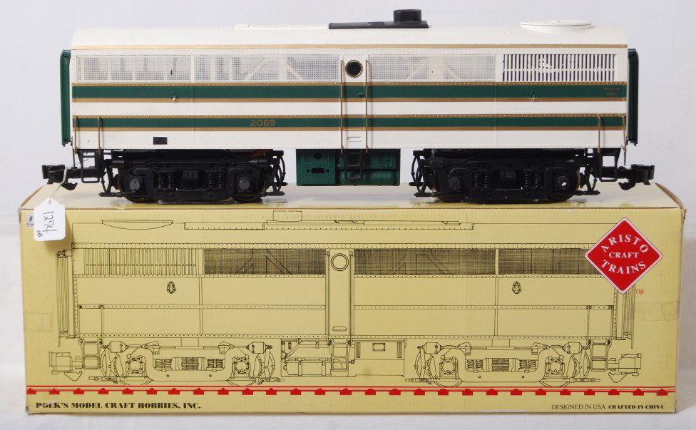 Aristo Craft ART-22319 Southern Railway FB-1 in O: Modern era Aristo Craft Trains G scale/Gauge 1 ART-22319 Southern Railway Alco FB-1 diesel locomotive in original box, C8. Box shows light wear, clear packing tape.