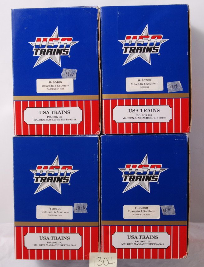 USA Trains G scale/Gauge 1 C&S passenger cars: Modern era USA Trains G scale/Gauge 1 Colorado and Southern passenger cars in original boxes, C7-8. R-30200 combine, R30300 #170, R30400 #171, and R30500 observation. Boxes show little to light wear.