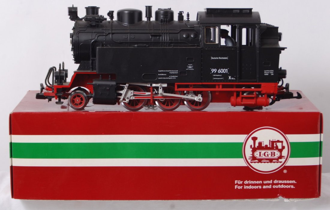 LGB 22801 steam locomotive in original box: Modern era LGB G scale/Gauge 1 22801 steam locomotive in original box, C7-8. Box shows mild wear.