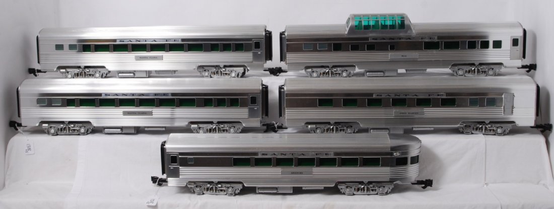 Five Aristo Craft Santa Fe G scale alum. passenge: Modern era Aristo Craft G scale/Gauge 1 Santa Fe aluminum passenger cars, C7 area. 504 vista dome, two Santa Clara coaches, Fred Harvey diner, and Awatobi observation.