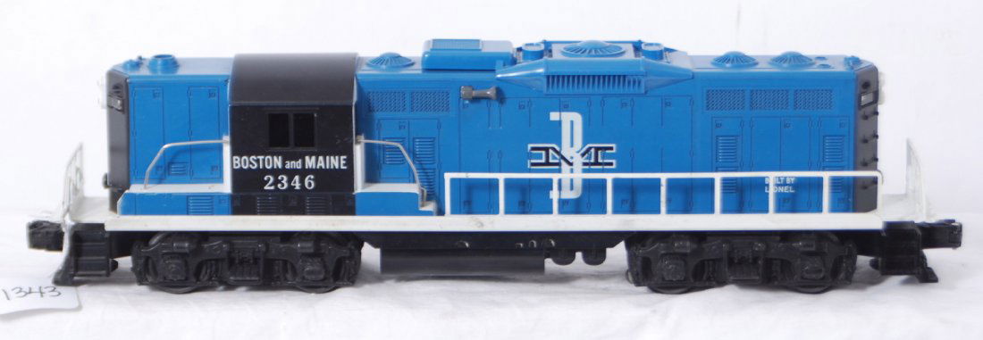 Lionel 2346 Boston and Maine GP-9 diesel locomoti: Postwar Lionel O gauge 2346 Boston and Maine GP-9 diesel locomotive with very minor touchup, otherwise looks C7.