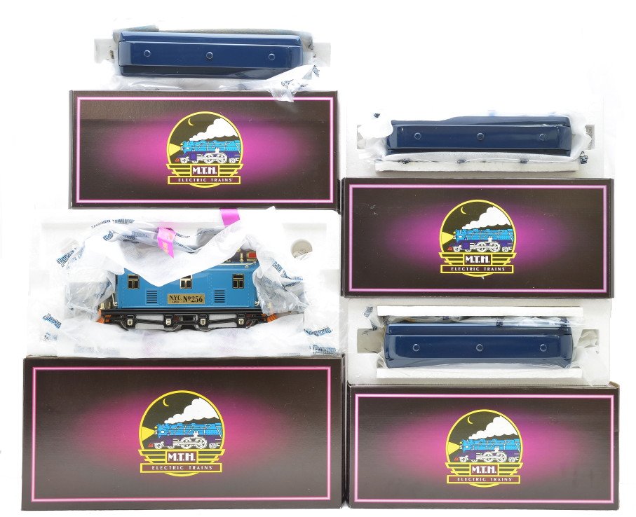 MTH TT Pass Set 10-3028-1 10-8045A-C: MTH Tinplate Traditions blue passenger set including; 10-3028-1 no. 256 electric loco with Proto-Sound 2.0, 10-8045A no. 710 Pullman, 10-8045B no. 710 Pullman and a 10-8045C no. 712 observation all in