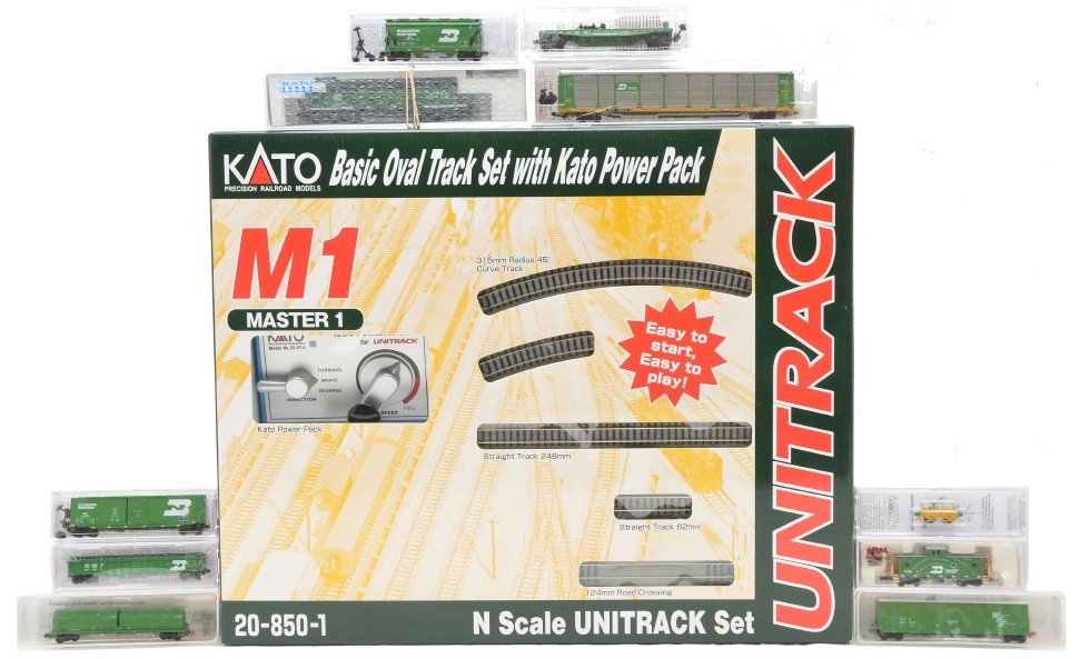 Kata/Atlas N Scale BN Freight Set 20-850-1 Track: Kato/Atlas N gauge Burlington Northern freight set including; a SD40-2 diesel and eight freight cars all in original plastic cases, C10. Also included is a Kato N scale 20-850-1 unitrack set with basi