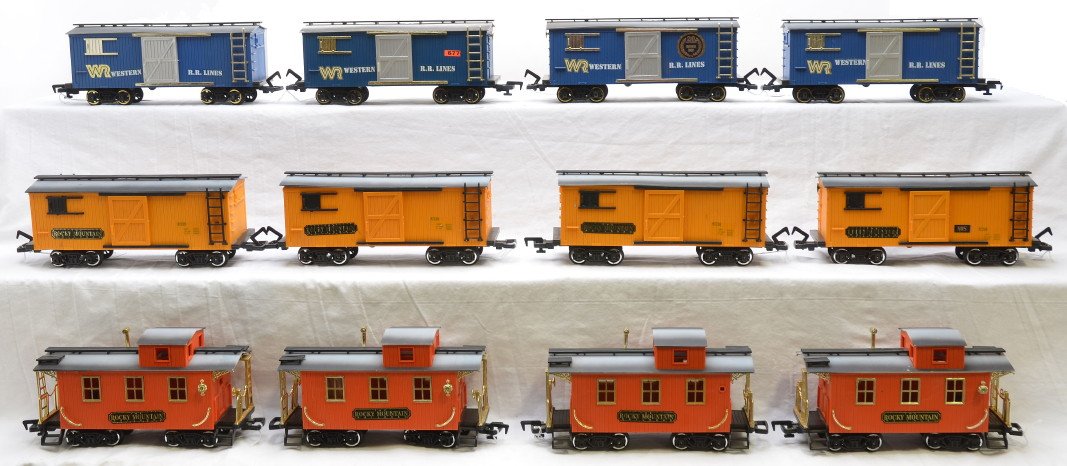 New Bright 4-WRR 4-RM Boxcars 4-Cabooses: New Bright G scale four blue Western R.R. Lines boxcars, four yellow Rocky Mountain boxcars and four orange Rocky Mountain cabooses, C7. Please allow for shipping charges on this lot.