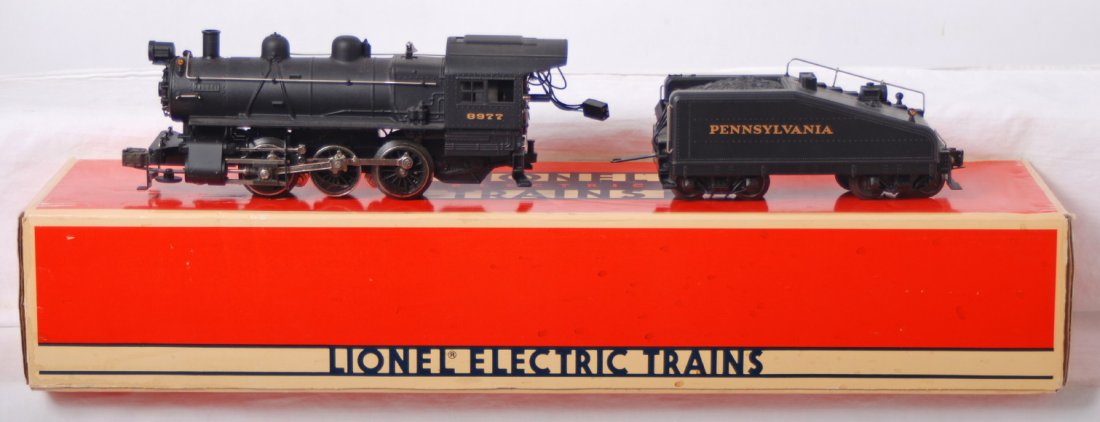 Lionel 18000 Pennsylvania B-6 steam switcher: Lionel modern O gauge 18000 Pennsylvania 0-6-0 B6 steam locomotive. Loco is C7 with some run time and light small spots of rust on the loco frame and pilot. OB has some wear and staining.