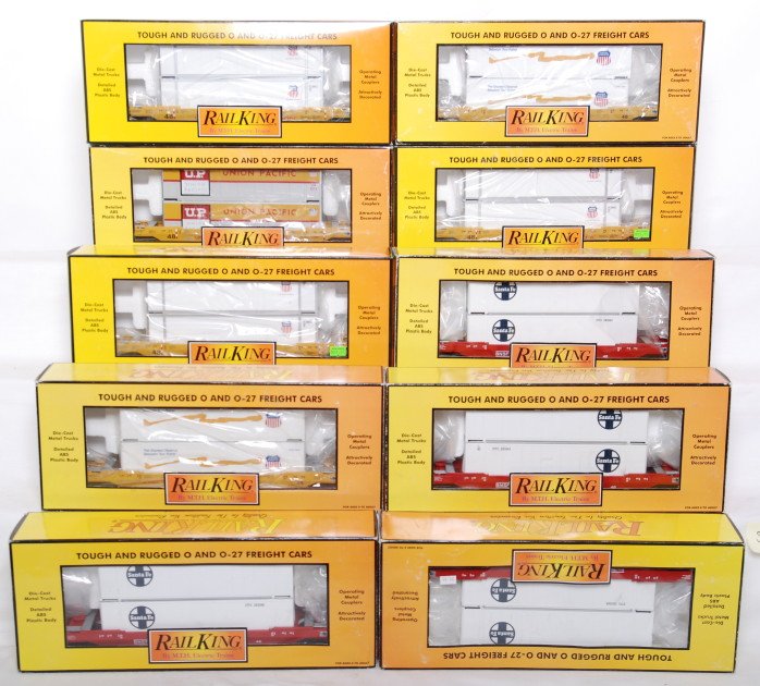 10 Railking husky stack cars Santa Fe Union Pacifi: MTH Railking modern O gauge husky stack cars in OBs. Ten cars include four 7644 Santa Fe, three 7005B Union Pacific, two 76432 Union Pacific, and 4214A Union Pacific. Cars are C8. OBs have some light 