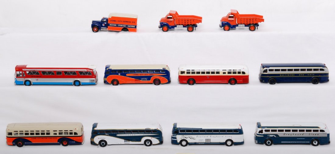 11 Corgi and Lionel diecast vehicles: Modern O Gauge Corgi busses and Lionel vehicles. Includes three Corgi Greyhound busses, three Corgi Lionel busses, Corgi city transit bus, Corgi Baltimore and Ohio bus, two Ertl Lionel Lines dump truc