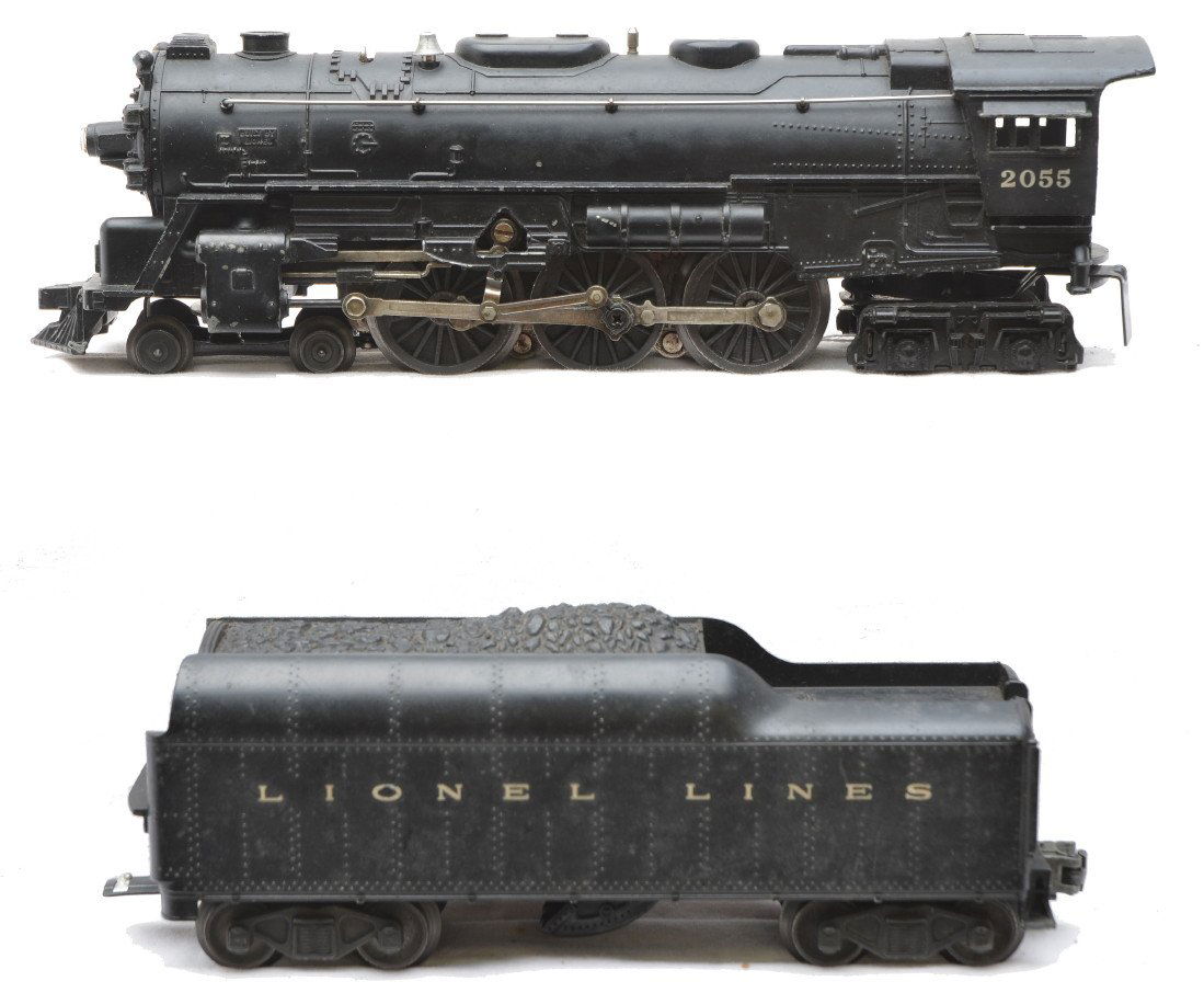 Lionel 2055 Black Steam Loco 2046W Tender: Lionel postwar 2055 black 4-6-4 steam loco and a 2046W tender, C7.