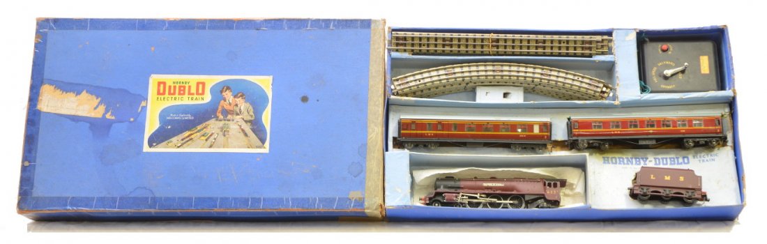 Hornby Dublo EDP2 Passenger Set Boxed: Hornby Dublo manufactured by Meccano Limited, England EDP2 three rail passenger set Duchess of Atholl in OB with original cardboard inserts containing; loco, tender, two lithographed coaches, speed co