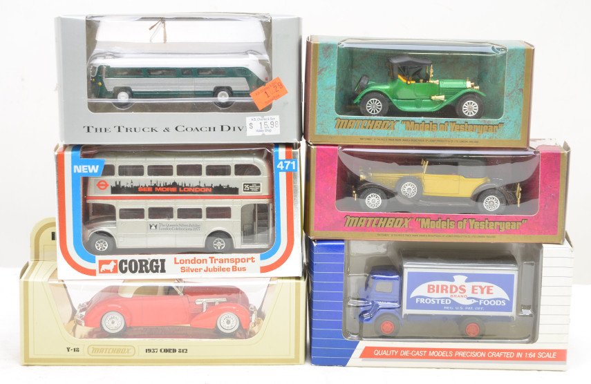 Matchbox Corgi American Precision Hartoy Vehicles: Matchbox Models of Yesteryear including; 1937 Cord 812, 1913 Cadillac and a 1930 Packard Victoria all factory new in OBs. Also included is a Corgi London Transport Silver Jubilee bus, American Precisi