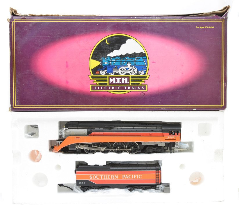 MTH 20-3029-1 SP GS-4 Steam Loco LN OB: MTH 20-3029-1 Southern Pacific 4-8-4 GS-4 steam engine and tender with Proto-Sound in a worn OB. The loco and tender has light run time C8.