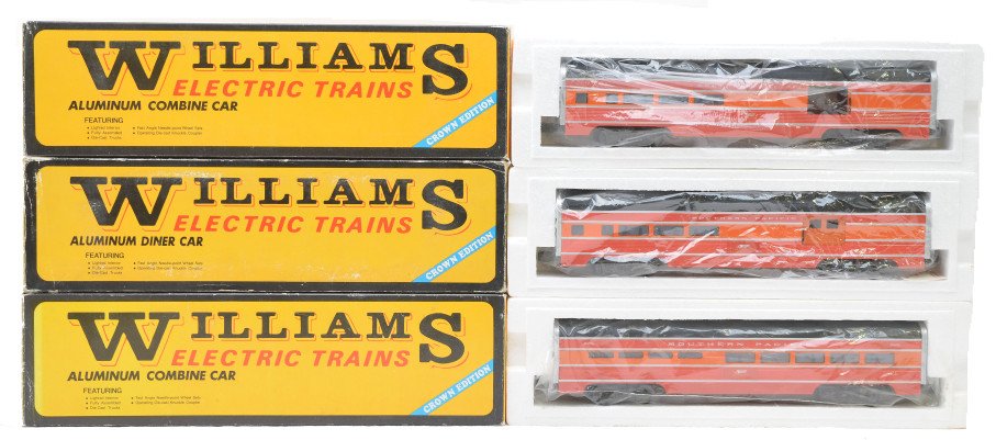 Williams SP Aluminum Pass Cars two 2612C 2612-D: Williams Southern Pacific aluminum passenger cars including; two 2612-C combine and 2612-D diner all in OBs. The diner has light run time, C8. The two combines have been test run and are C9.
