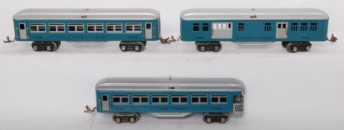Lionel 1685, 1686, 6187 blue and silver passenger : Prewar Lionel O gauge blue and silver passenger cars, 1685 coach, 1686 baggage, and 1687 observation, couple tiny spots of light surface rust, O/W C6.