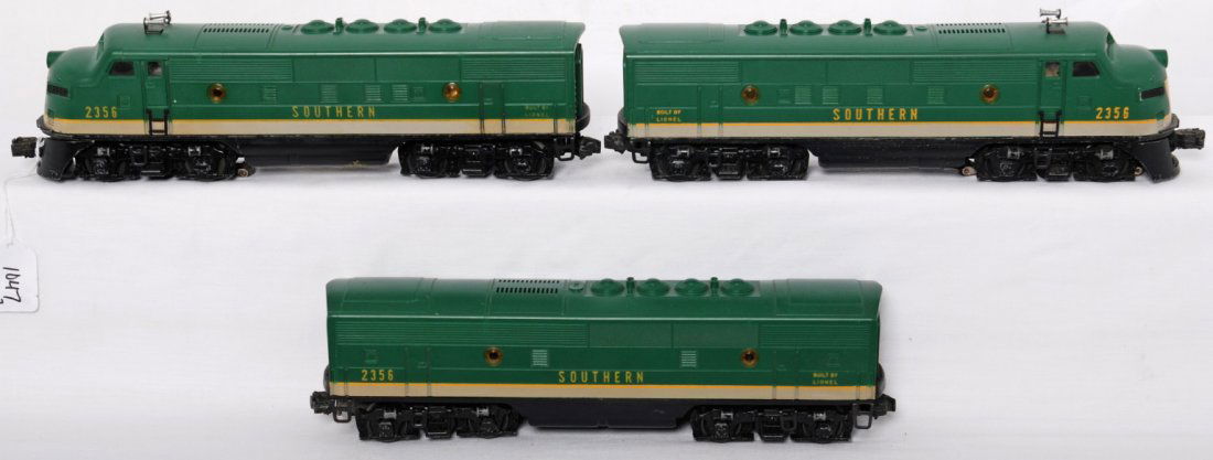 Lionel 2356 Southern F3 A-B-A diesel locomotives: Postwar Lionel O gauge 2356 Southern EMD F3 A-B-A diesel locomotives, tiny touchups on powered unit shell, little surface rust on some steps, tiny dots of oxidation on dummy chassis. Shells looks C6-7