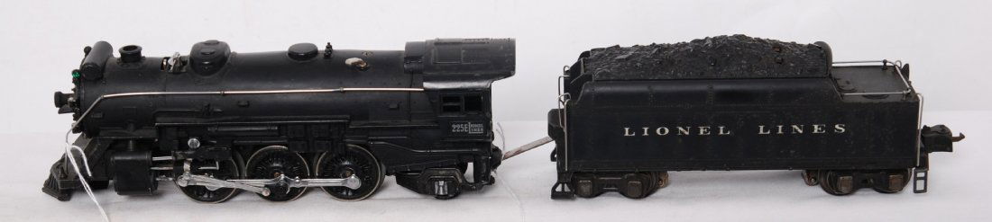 Lionel 225E steam loco with 2235W whistle tender: Prewar Lionel O gauge 225E steam locomotive with 2235W whistle tender, C6.
