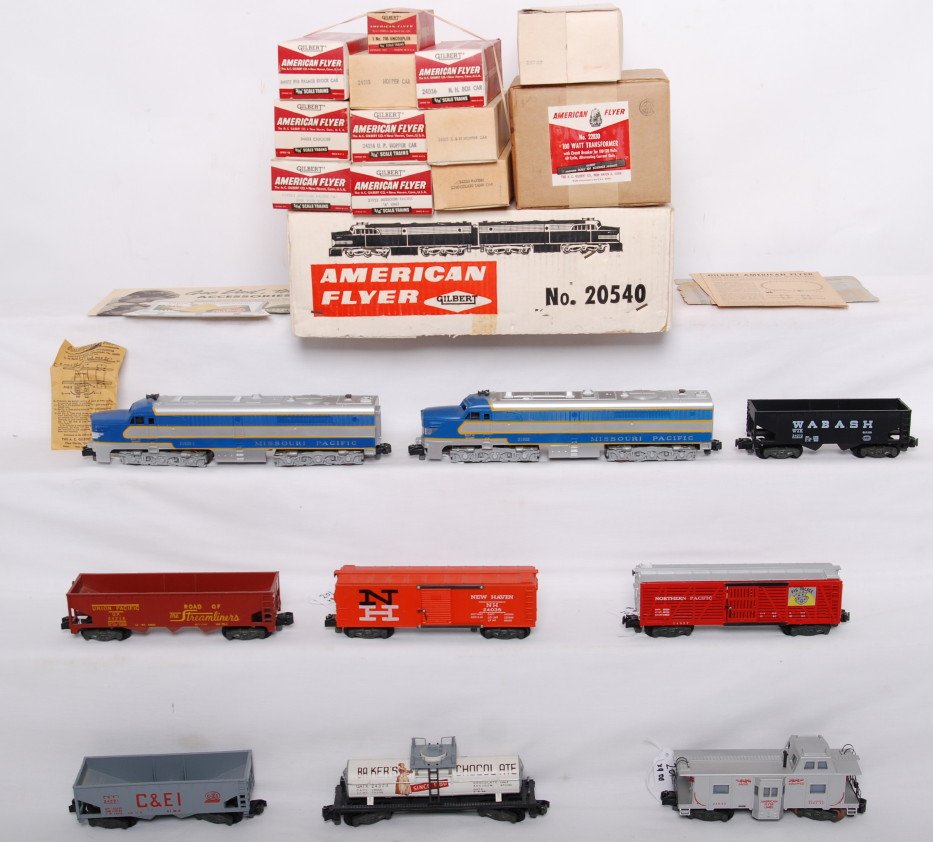 American Flyer Merchandiser Freight Set no. 20540: American Flyer postwar S gauge Merchandiser freight set no. 20540, in individual OBs and set box containing; 21922/21922-1 Missouri Pacific Alco PA/PA diesel locos, 24221 C & EI hopper, 24036 New Have