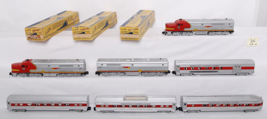 American Flyer 470, 471, 473, 960, 961, 962, 963: American Flyer postwar S gauge Santa Fe 470, 471, and 473 Alco A-B-A set. Locos are C7+ with very small scuffs and marks on the silver paint. Passenger cars include 960 baggage Columbus, 961 Jefferson