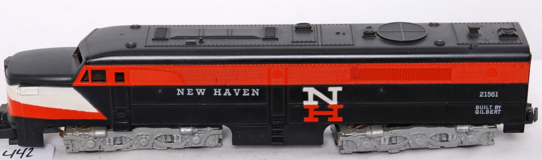 American Flyer 21561 New Haven Alco A: American Flyer postwar S gauge 21561 New Haven Alco powered A unit. Loco is C6-7 missing horns and a few light scratches.