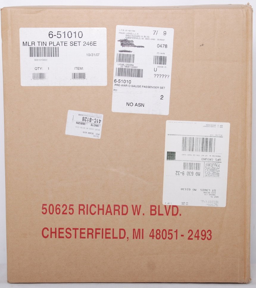 Lionel Prewar 51010 246E train set: Lionel modern Prewar Tinplate Prewar Celebration 51010 246E train set in OB. Set is factory sealed in the master carton C10.