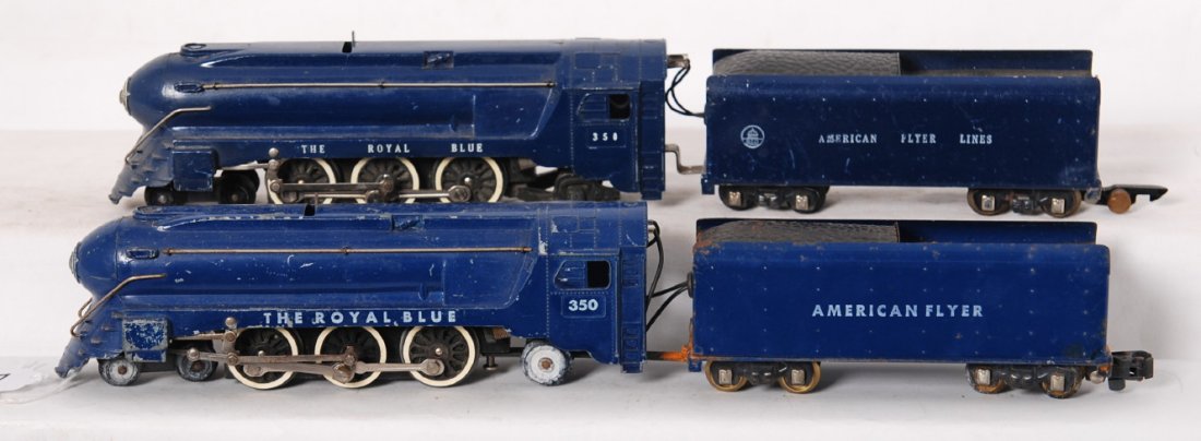 2 American Flyer 350 B&O Royal Blue locomotives: American Flyer postwar S gauge 350 Baltimore and Ohio Royal Blue locomotives. One loco with knuckle couplers is lower C6 with paint wear and rust on the tender and frame. Second link coupler 350 is C6