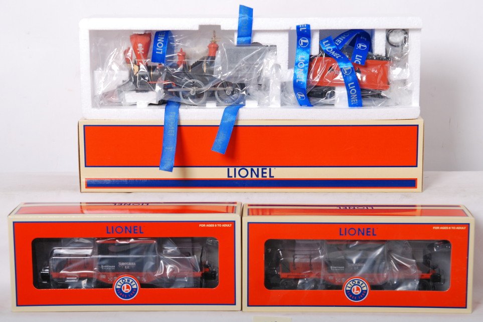 Lionel Halloween General loco and cars: Lionel modern O gauge Halloween trains in OBs. Includes 18730 General steam locomotive factory wrapped C9-10. Also includes two 36550 transfer cabooses C9-10.