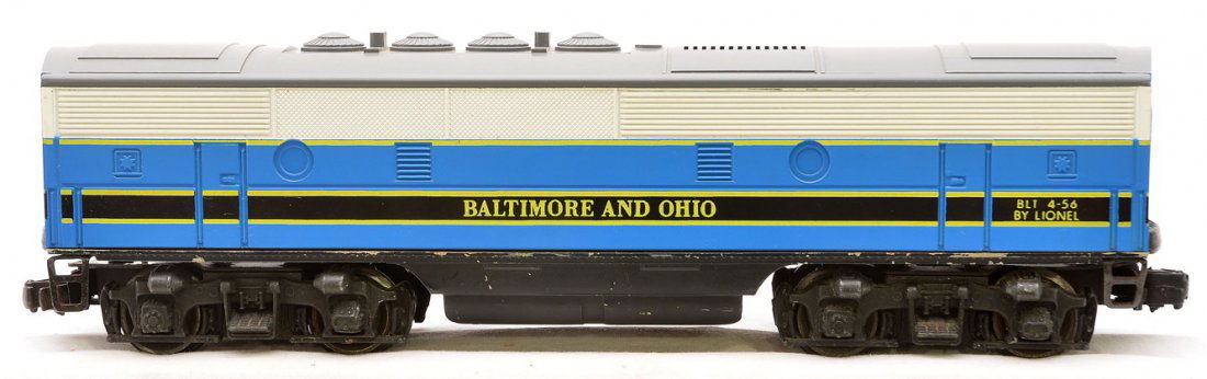 Lionel Postwar 2368 B&O F3 B Unit: Lionel postwar 2368 Baltimore & Ohio F3 B unit. The black frame has some nicks and is C7. The shell is C8.