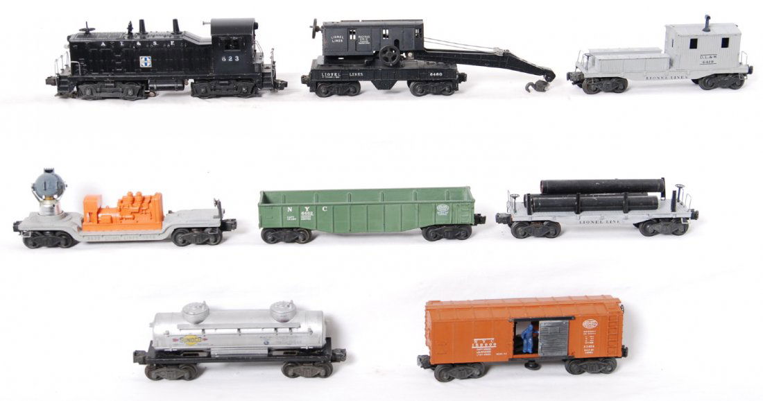 Lionel 623, 6462, 6460, 3464, 6465, 2411, 3520, 641: Postwar Lionel O gauge 623 repainted and missing handrails & stanchions, 6462 faded, 6560 broken cab mounts, 3464 NYC, 6465 missing a step, 2411 faded, 3520 faded, 6419 faded and bent step. Sold as is