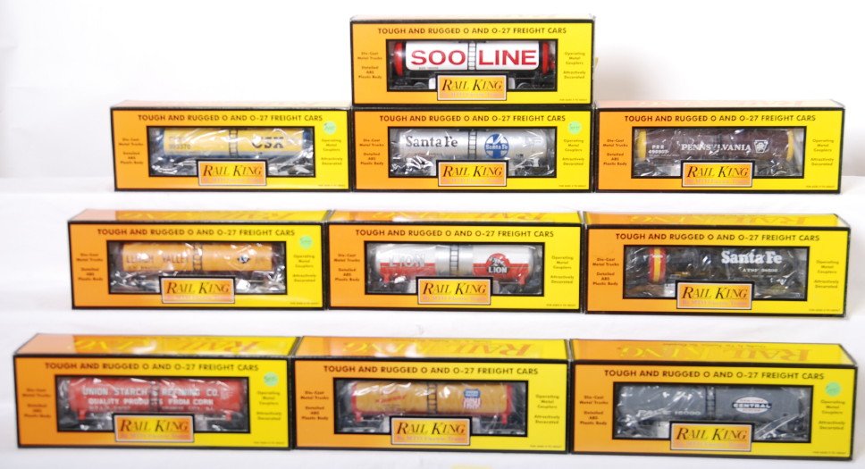 10 Railking tank cars Santa Fe, Lion, Soo, Union: MTH Railking modern O gauge tank cars in OBs. Ten cars include 7338 CSX, 7349 Lehigh Valley, 7351 Pennsylvania, 7352 Santa Fe, 73101 Lion, 7323 Santa Fe, 7348 Union Starch, 7322 New York Central, 7386